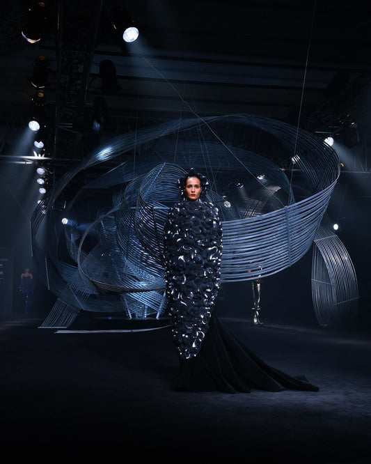 The Coronal Loop: A Fusion of Tradition and Futurism in Bamboo Architecture-Mianzi-boho-décor