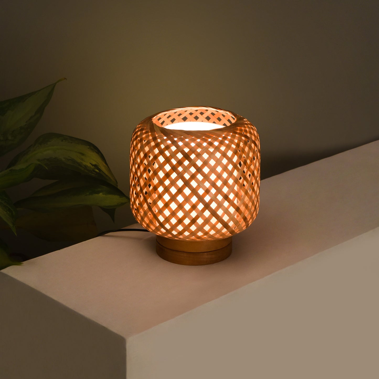 Opium Table Lamp: Designer Bamboo Table Top Lamp Decor [20cm/8in(Dia) X 22.5cm/9in(H)]-Mianzi