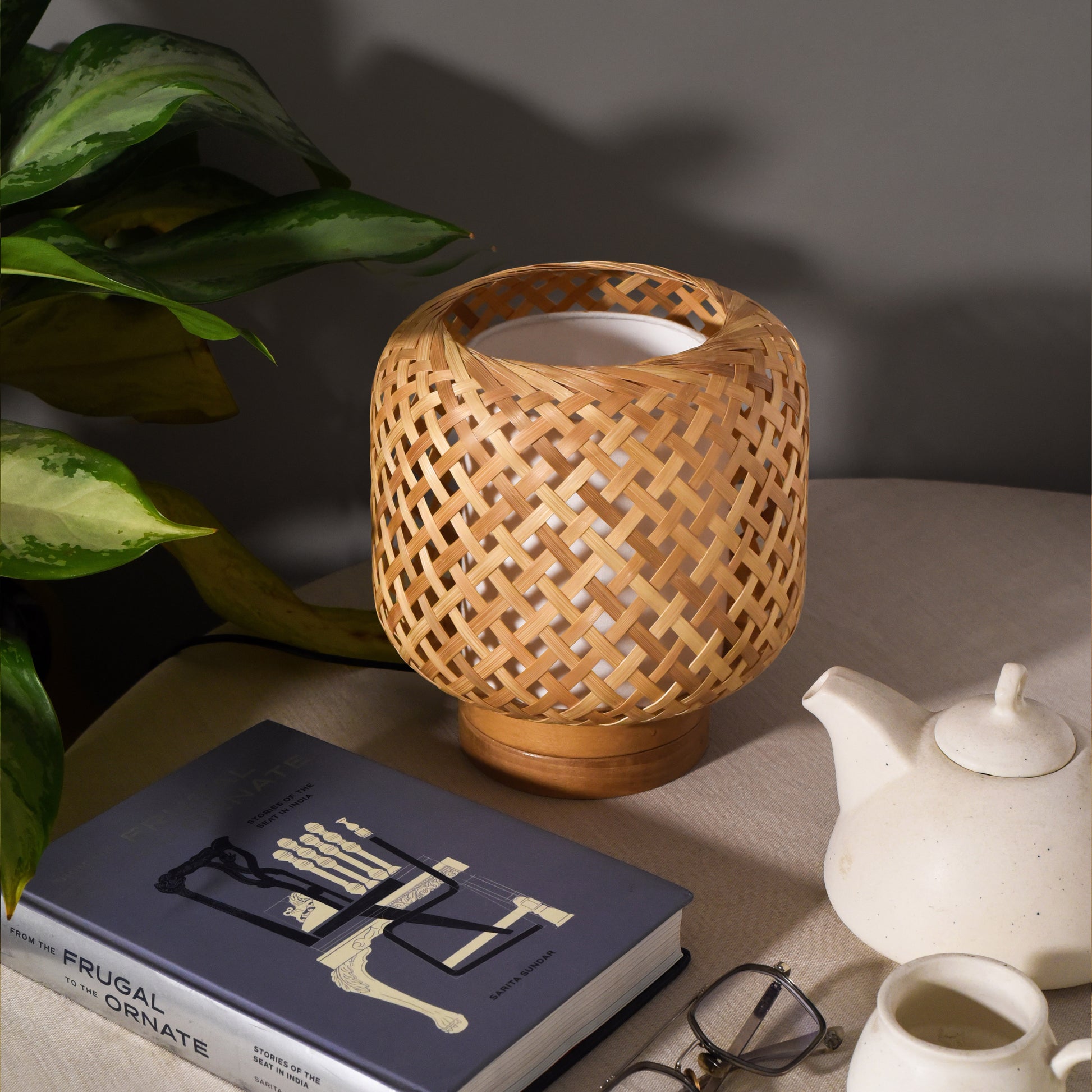 Opium Table Lamp: Designer Bamboo Table Top Lamp Decor [20cm/8in(Dia) X 22.5cm/9in(H)]-Mianzi